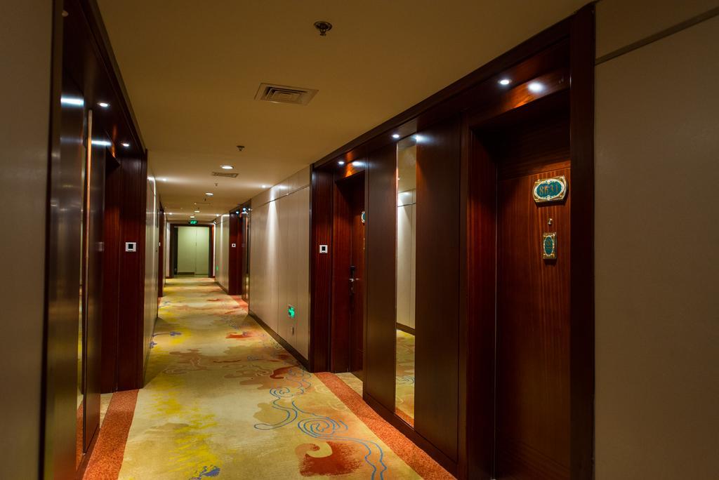 Vienna International Hotel - Expo Branch 上海市 エクステリア 写真